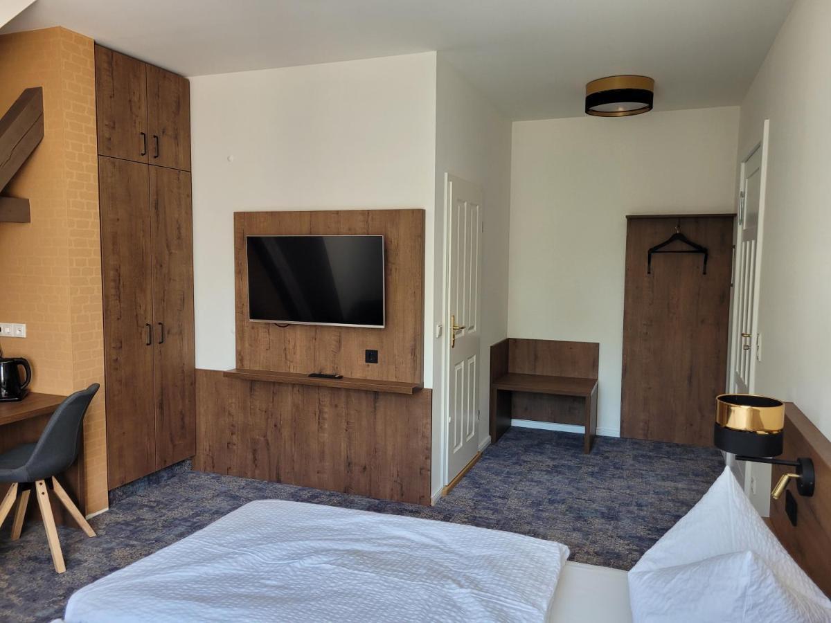 Pension Zum Kleistpark Frankfurt  Exteriör bild